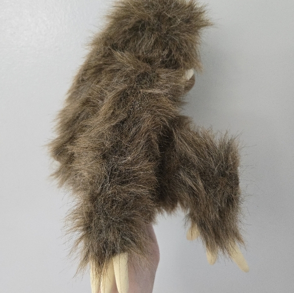 Fiesta Toys Three Toed Sitting Sloth 9” Plush Toy Stuffed Animal - Picture 2 of 9